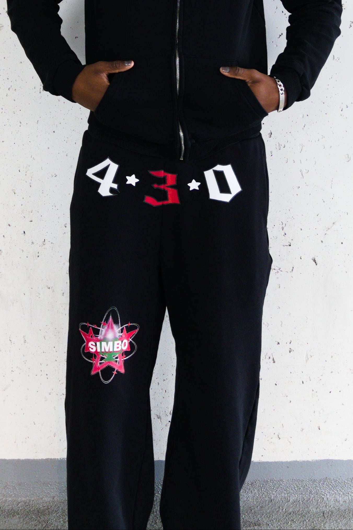 "ODAA" 43R0 SWEATS